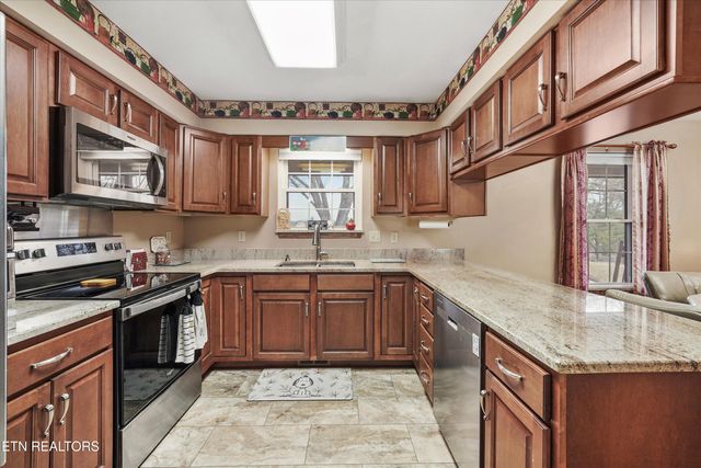 9228 Washington Pike, Corryton, TN 37721