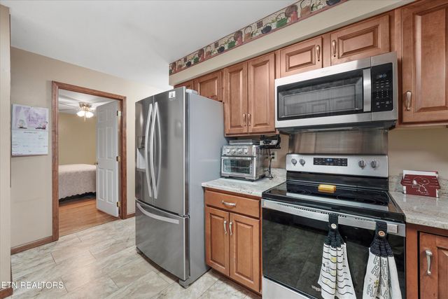 9228 Washington Pike, Corryton, TN 37721