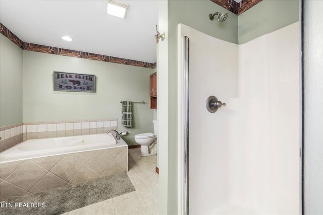 9228 Washington Pike, Corryton, TN 37721