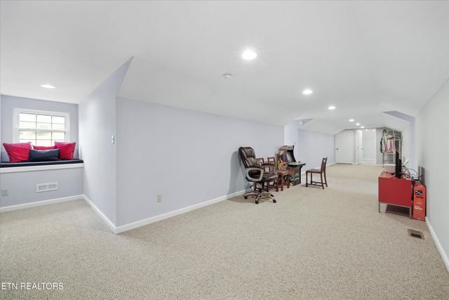 9228 Washington Pike, Corryton, TN 37721