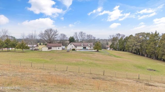 9228 Washington Pike, Corryton, TN 37721