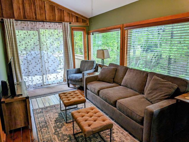 239 Enchanted Forest Way, Burnside, KY 42519