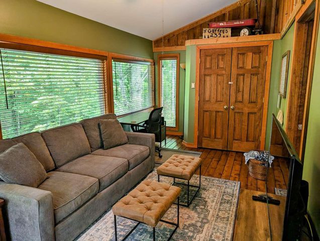 239 Enchanted Forest Way, Burnside, KY 42519