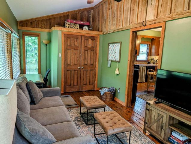 239 Enchanted Forest Way, Burnside, KY 42519