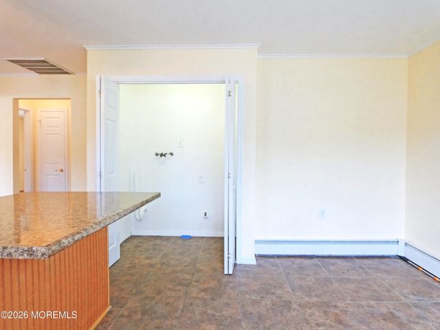 99 Selkirk Avenue, Toms River, NJ 08757