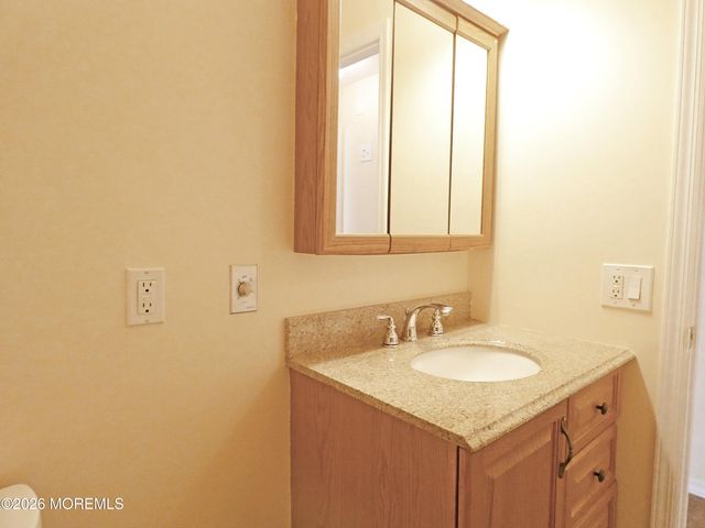 99 Selkirk Avenue, Toms River, NJ 08757