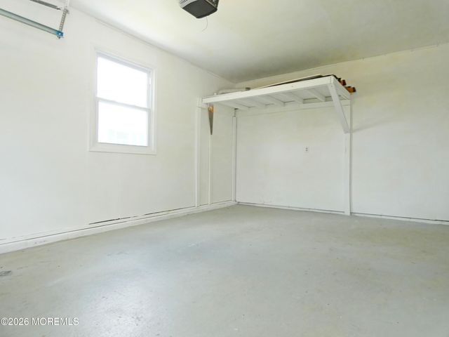 99 Selkirk Avenue, Toms River, NJ 08757