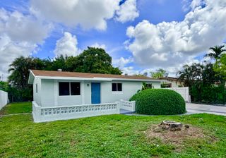 2811 NW 8th Street, Pompano Beach, FL 33069