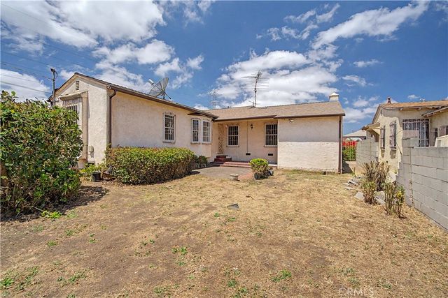 9640 La Salle, Los Angeles, CA 90047