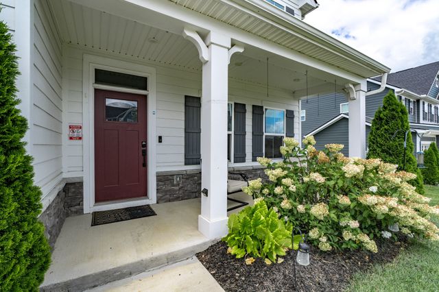 3039 Manchester DR, Spring Hill, TN 37174