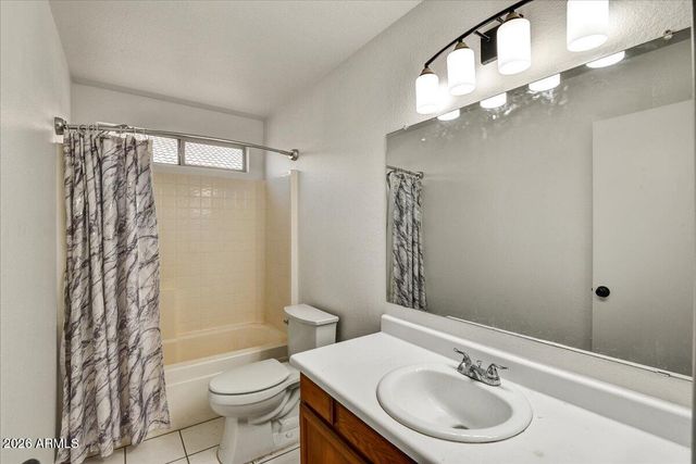 3226 W ABRAHAM Lane, Phoenix, AZ 85027