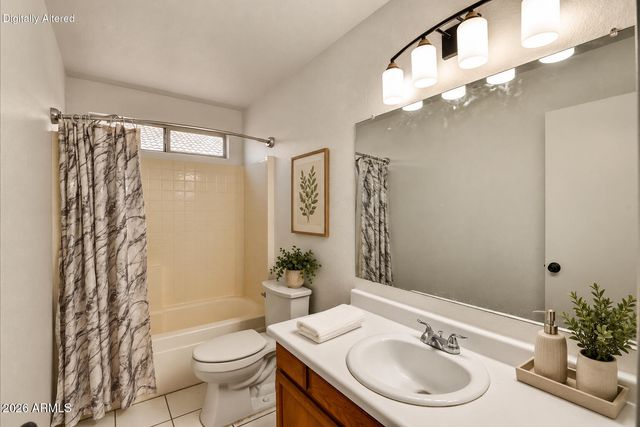 3226 W ABRAHAM Lane, Phoenix, AZ 85027