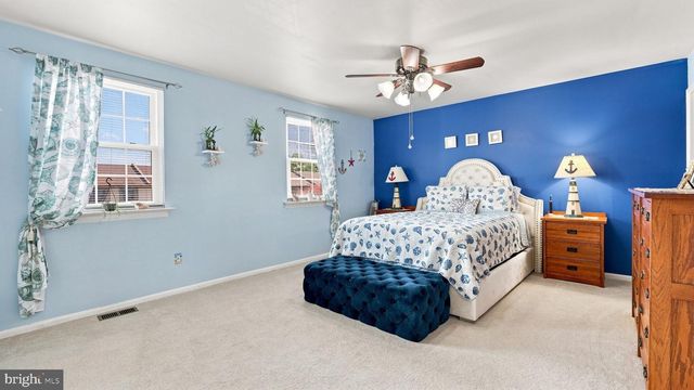 988 GATES PL, Warminster, PA 18974