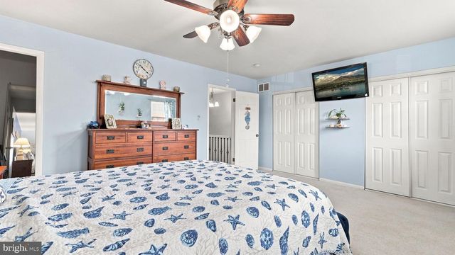 988 GATES PL, Warminster, PA 18974