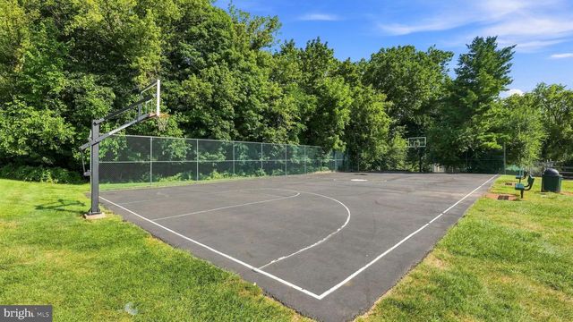 988 GATES PL, Warminster, PA 18974