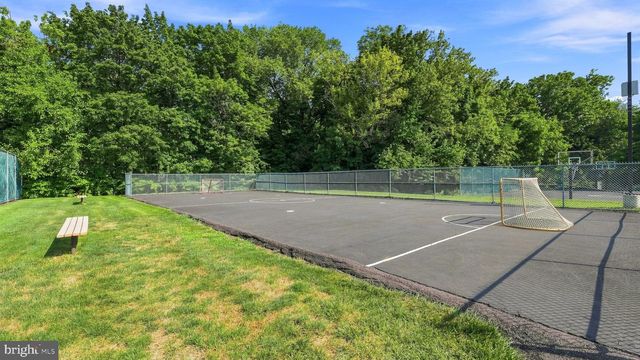 988 GATES PL, Warminster, PA 18974