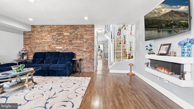 988 GATES PL, Warminster, PA 18974