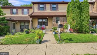 988 GATES PL, Warminster, PA 18974