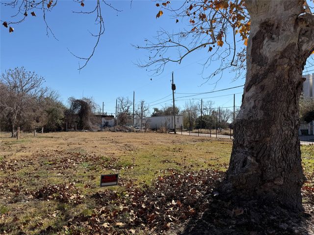 2303 Holman Street, Houston, TX 77004
