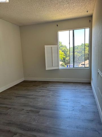 5313 Ridgeview Cir, El Sobrante, CA 94803