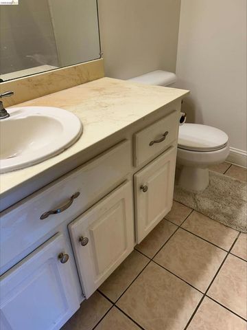 5313 Ridgeview Cir, El Sobrante, CA 94803