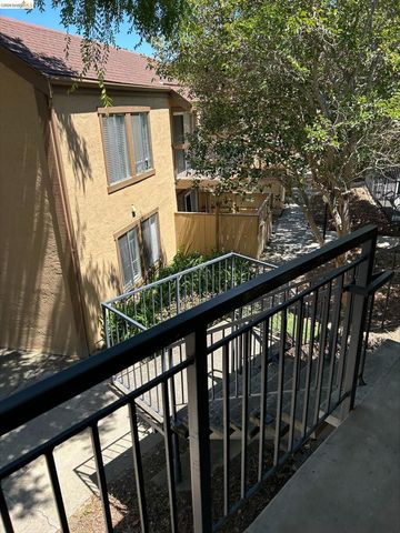 5313 Ridgeview Cir, El Sobrante, CA 94803