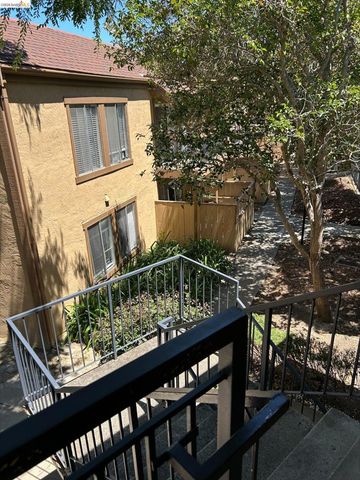 5313 Ridgeview Cir, El Sobrante, CA 94803
