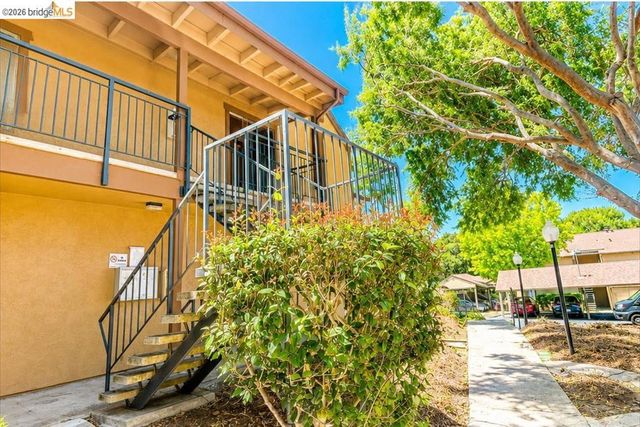 5313 Ridgeview Cir, El Sobrante, CA 94803