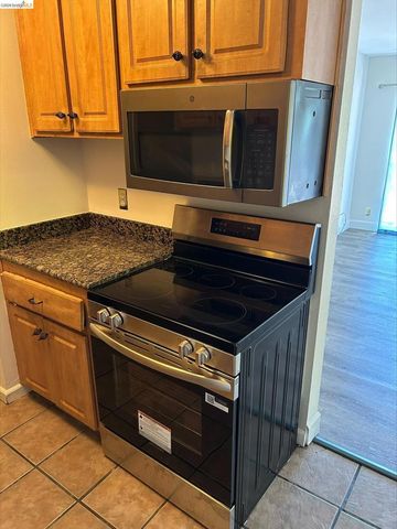 5313 Ridgeview Cir, El Sobrante, CA 94803