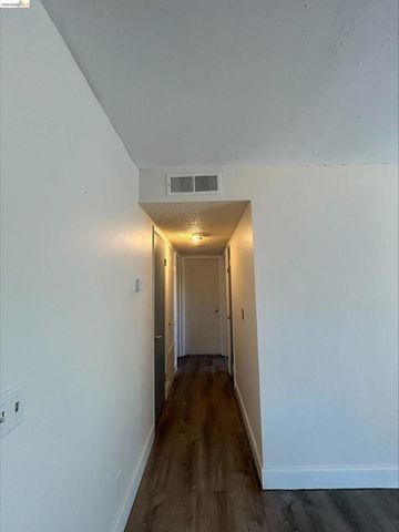 5313 Ridgeview Cir, El Sobrante, CA 94803
