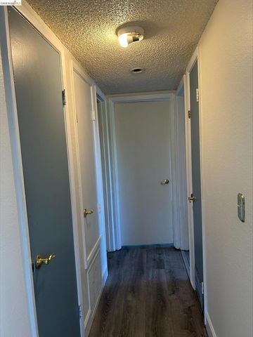 5313 Ridgeview Cir, El Sobrante, CA 94803