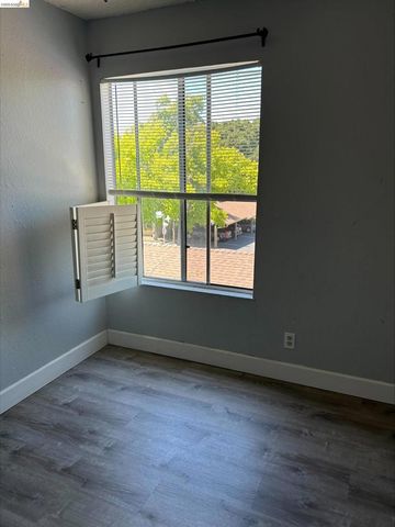 5313 Ridgeview Cir, El Sobrante, CA 94803
