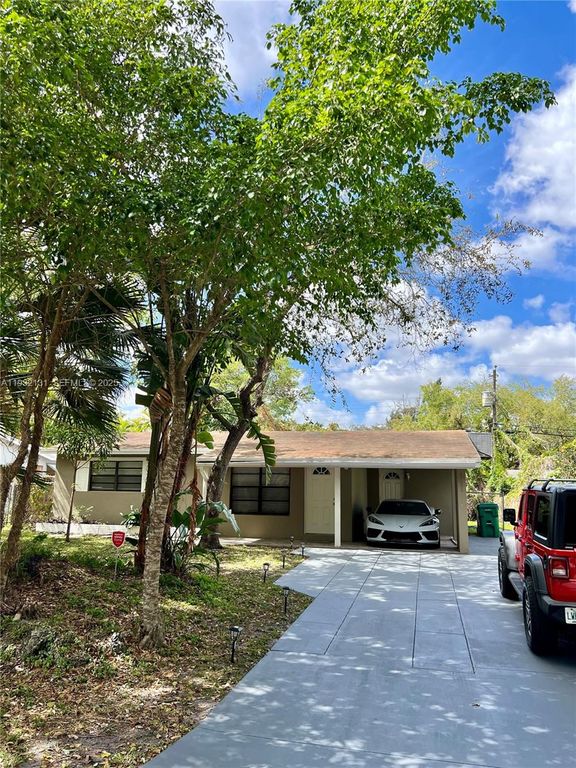 4731 SW 25th Ave 0, Fort Lauderdale, FL 33312