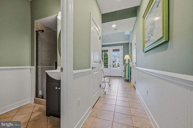 21111 LAGUNA DR, Rehoboth Beach, DE 19971