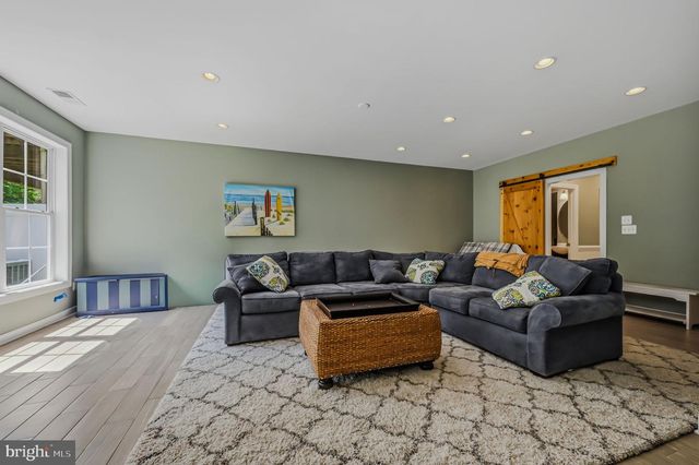21111 LAGUNA DR, Rehoboth Beach, DE 19971