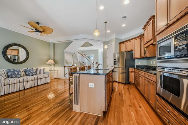 21111 LAGUNA DR, Rehoboth Beach, DE 19971