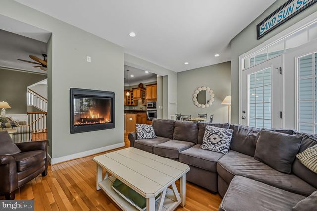 21111 LAGUNA DR, Rehoboth Beach, DE 19971