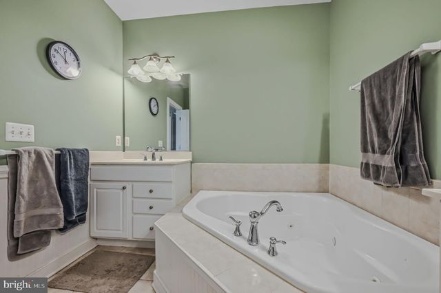 21111 LAGUNA DR, Rehoboth Beach, DE 19971