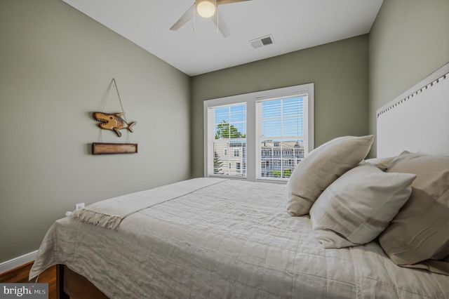 21111 LAGUNA DR, Rehoboth Beach, DE 19971