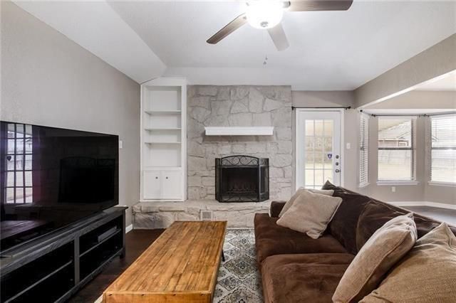 607 Garden Path DR, Round Rock, TX 78664