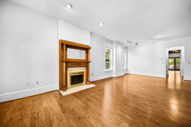 422 W 6th Avenue, Columbus, OH 43201