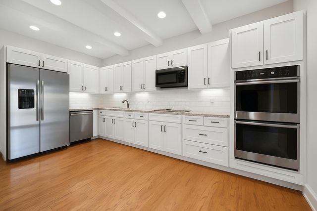 422 W 6th Avenue, Columbus, OH 43201