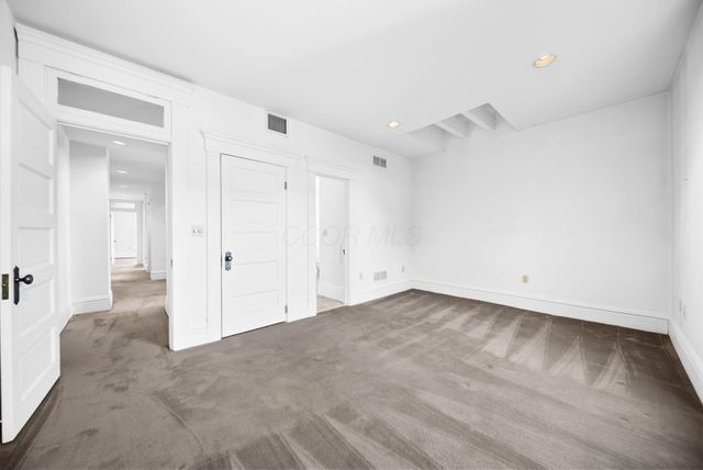 422 W 6th Avenue, Columbus, OH 43201