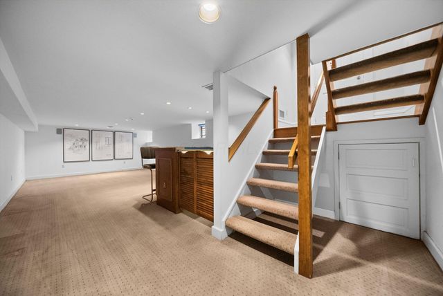 422 W 6th Avenue, Columbus, OH 43201