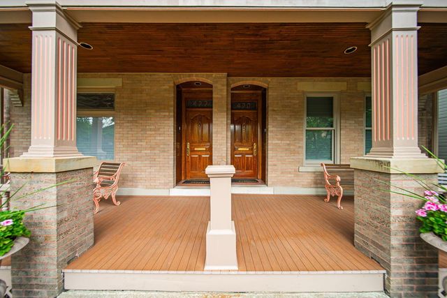 422 W 6th Avenue, Columbus, OH 43201