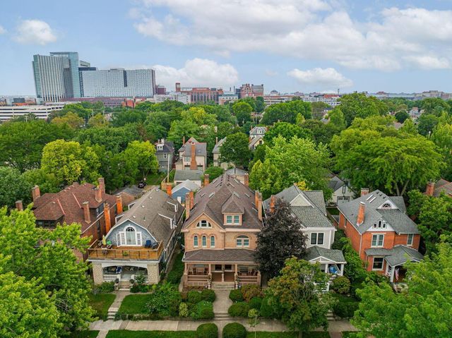 422 W 6th Avenue, Columbus, OH 43201