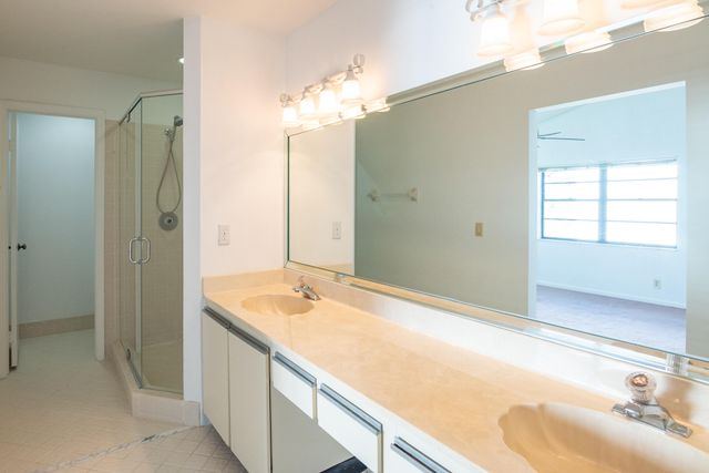 5829 Parkwalk Drive, Boynton Beach, FL 33472