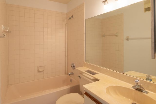 5829 Parkwalk Drive, Boynton Beach, FL 33472