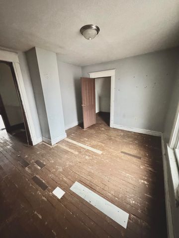 809 Chicago Street, La Porte, IN 46350