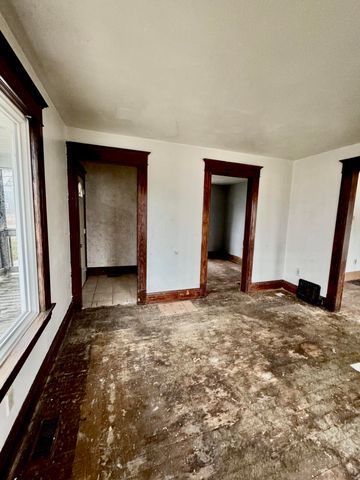 809 Chicago Street, La Porte, IN 46350